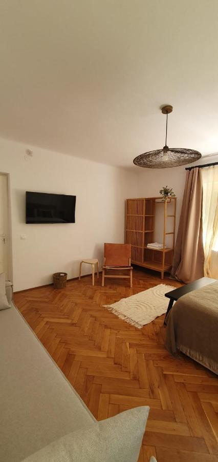The Pines Serviced Apartments Brasov Exterior photo