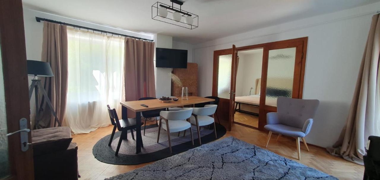 The Pines Serviced Apartments Brasov Exterior photo
